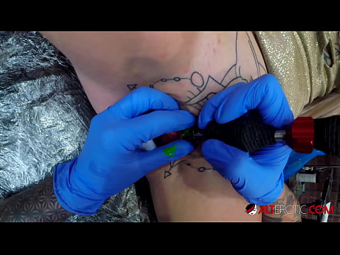 ❤️ Sully Savage, moi tatuada, tatuouse no clítoris ❤️ Porno de calidade na pornografía gl.techkoala.top